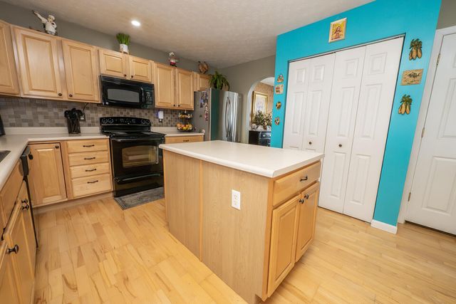 6841 Gordon Boulevard, Burlington, KY 41005