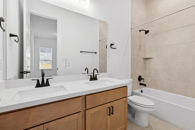 165 Bishop Wood RD, Dripping Springs, TX 78620