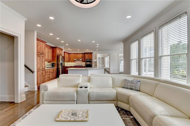 266 Prestbury Court, Suwanee, GA 30024