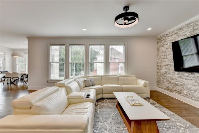 266 Prestbury Court, Suwanee, GA 30024