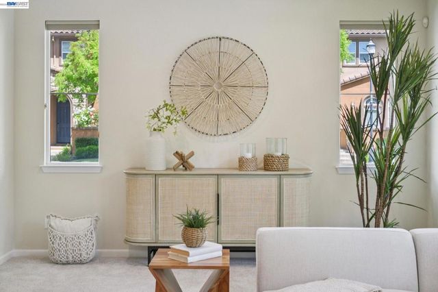5351 Fioli Loop, San Ramon, CA 94582