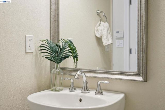 5351 Fioli Loop, San Ramon, CA 94582