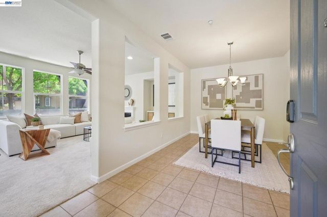 5351 Fioli Loop, San Ramon, CA 94582