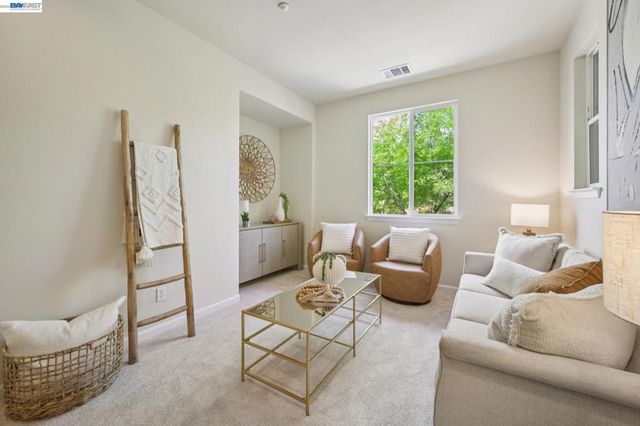 5351 Fioli Loop, San Ramon, CA 94582