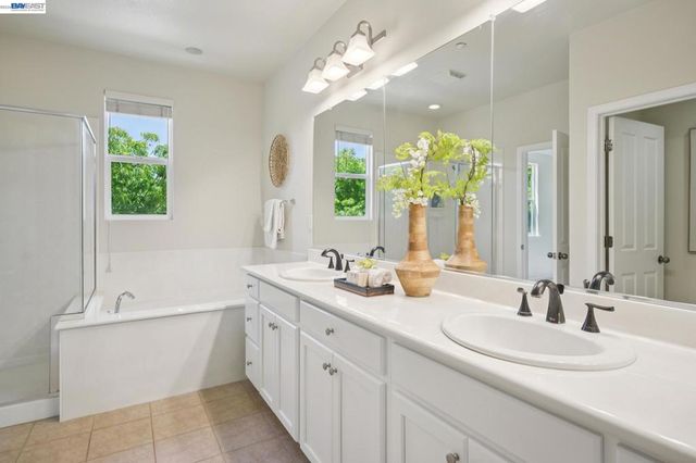5351 Fioli Loop, San Ramon, CA 94582