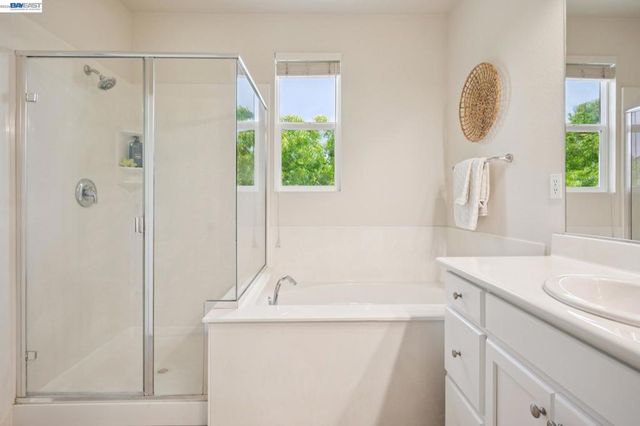 5351 Fioli Loop, San Ramon, CA 94582