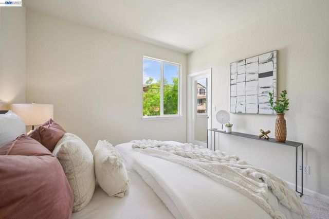 5351 Fioli Loop, San Ramon, CA 94582