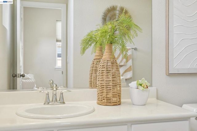 5351 Fioli Loop, San Ramon, CA 94582