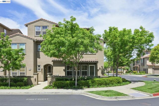5351 Fioli Loop, San Ramon, CA 94582