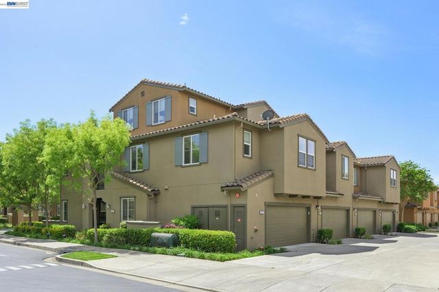 5351 Fioli Loop, San Ramon, CA 94582