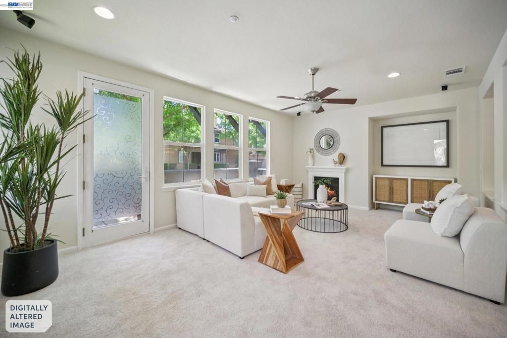 Image 10 of property listing at 5351 Fioli Loop, San Ramon, CA 94582