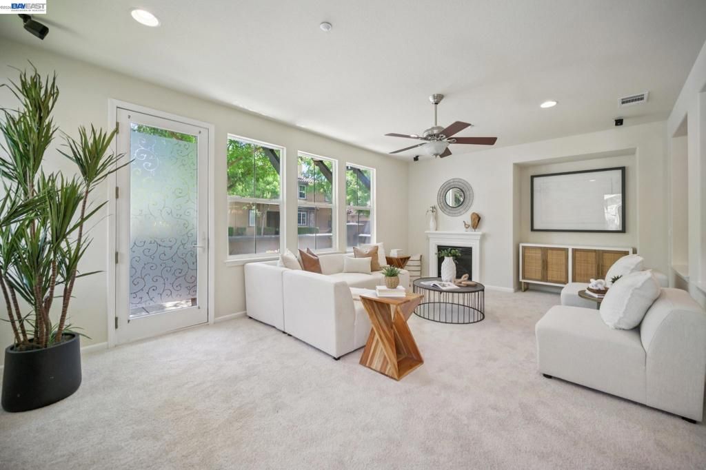 Image 11 of property listing at 5351 Fioli Loop, San Ramon, CA 94582