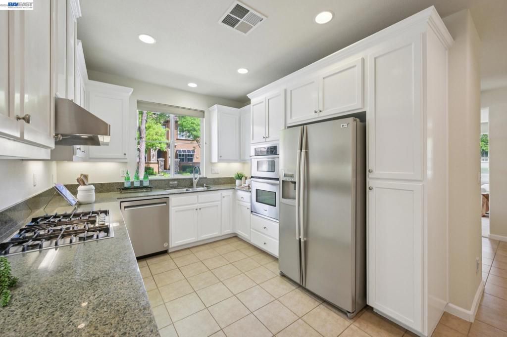 Image 20 of property listing at 5351 Fioli Loop, San Ramon, CA 94582