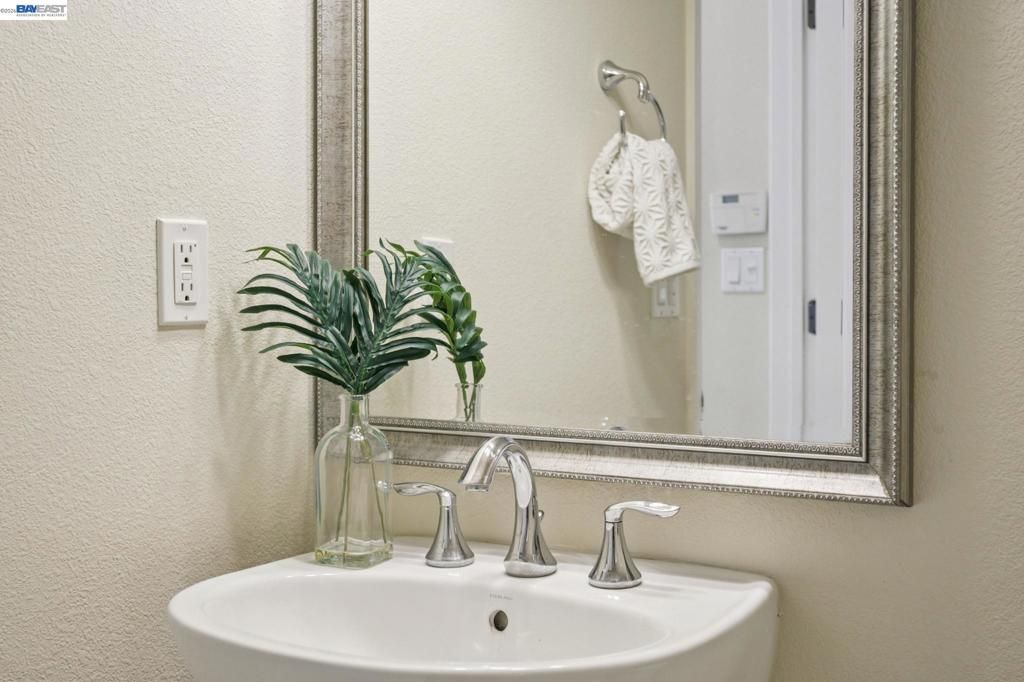 Image 26 of property listing at 5351 Fioli Loop, San Ramon, CA 94582