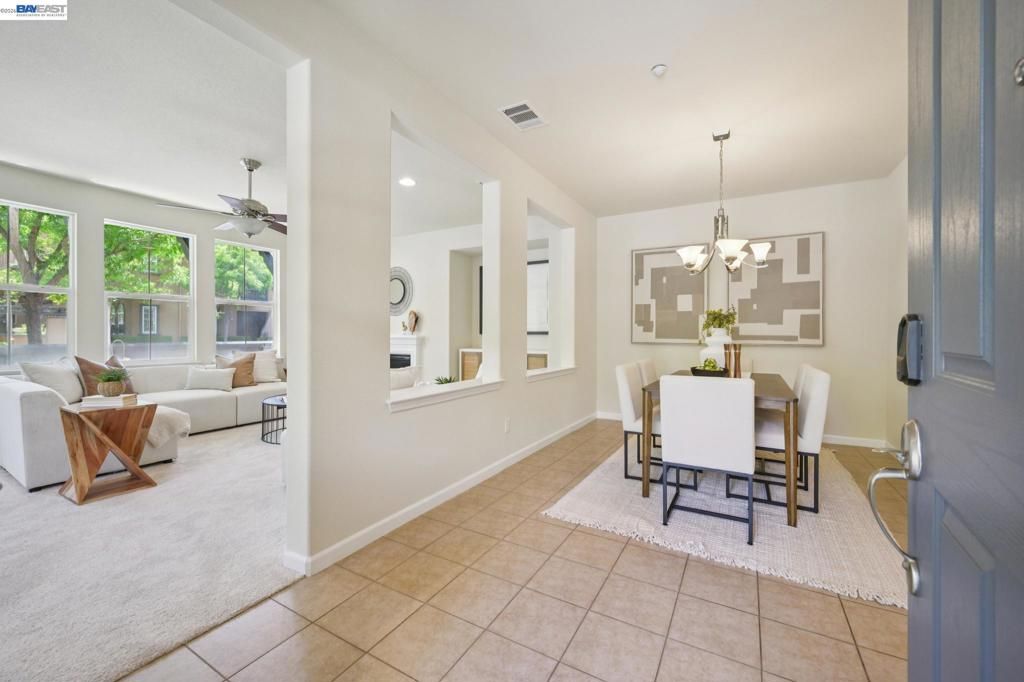 Image 3 of property listing at 5351 Fioli Loop, San Ramon, CA 94582
