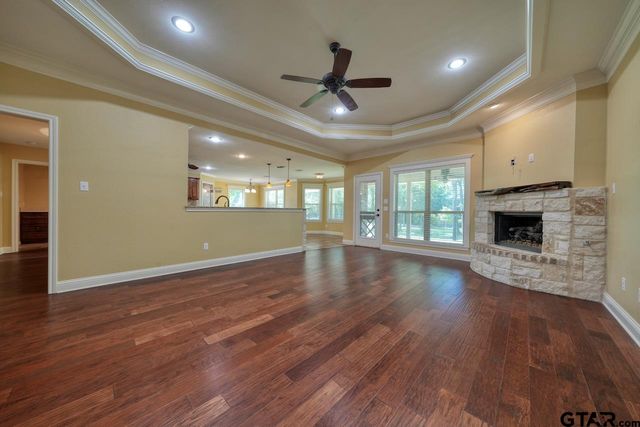 13523 Country Gln, Tyler, TX 75706