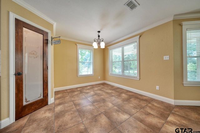 13523 Country Gln, Tyler, TX 75706