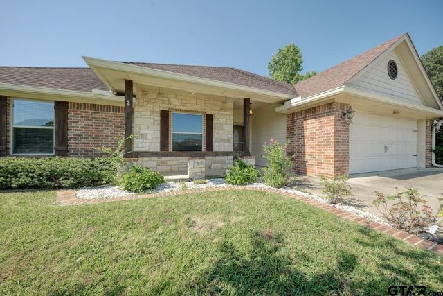 13523 Country Gln, Tyler, TX 75706