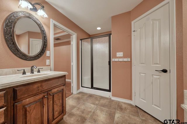 13523 Country Gln, Tyler, TX 75706