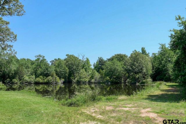 13523 Country Gln, Tyler, TX 75706