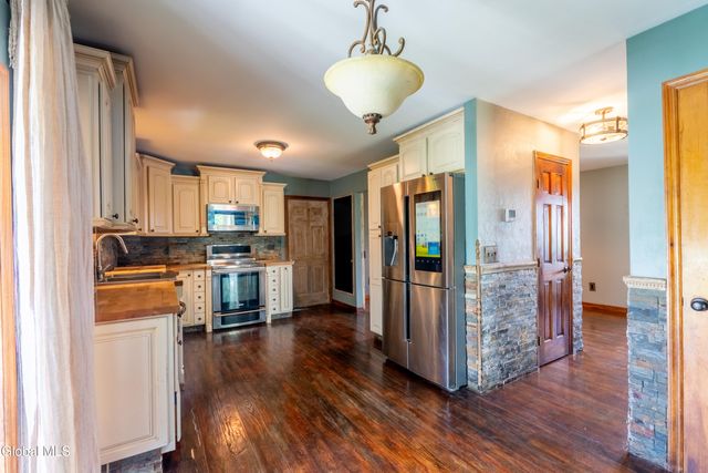 31 Safford Road, Argyle, NY 12809