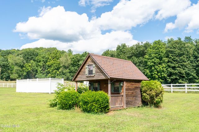 31 Safford Road, Argyle, NY 12809