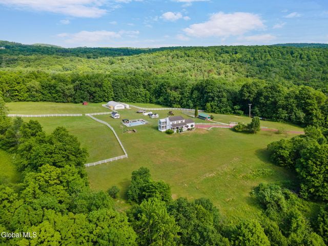 31 Safford Road, Argyle, NY 12809