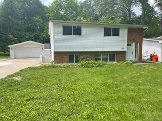 14625 Bainbridge Street, Livonia, MI 48154