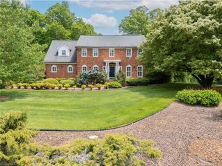 985 Longreen Drive, Kernersville, NC 27284