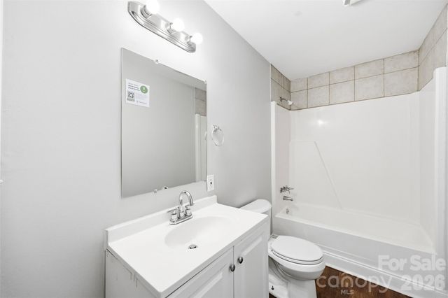 428 E Mclelland Avenue, Mooresville, NC 28115