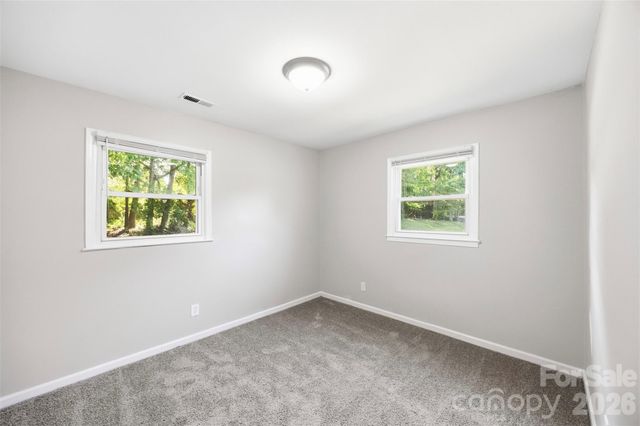 428 E Mclelland Avenue, Mooresville, NC 28115