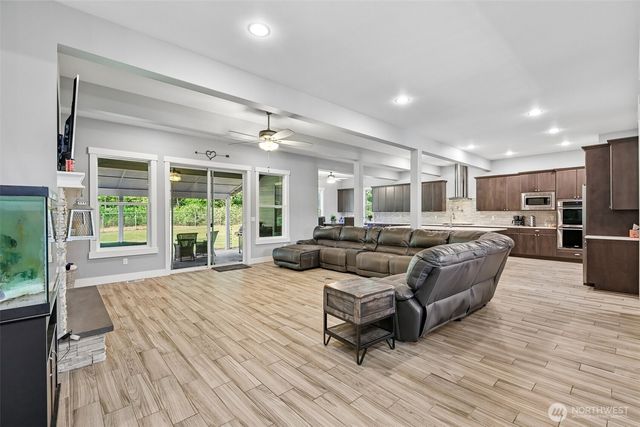 7927 122nd Street NE, Marysville, WA 98271