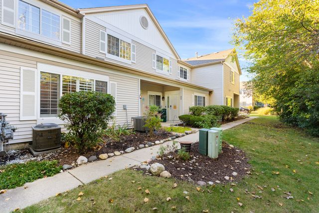 53 Braxton Lane 53, Aurora, IL 60504