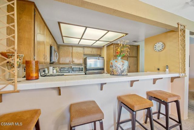 474 Artisan Road 19, Newbury Park, CA 91320