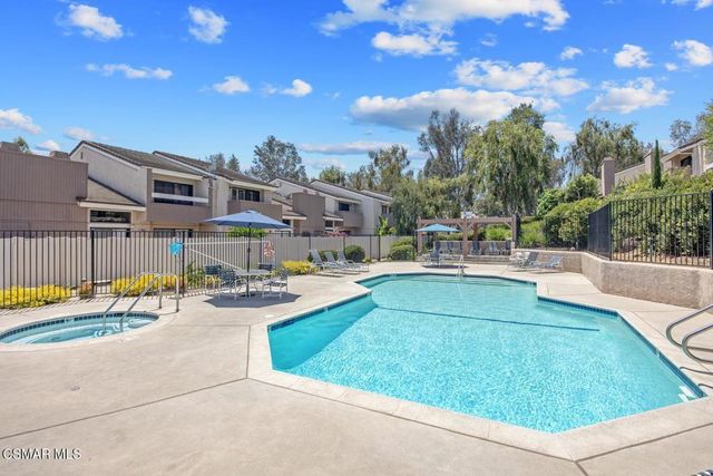 474 Artisan Road 19, Newbury Park, CA 91320