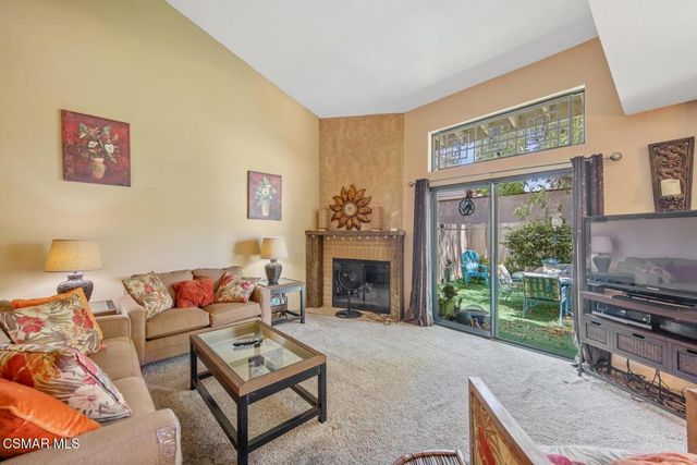 474 Artisan Road 19, Newbury Park, CA 91320