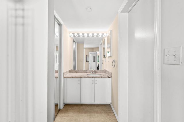 140 SE 5th Avenue 442, Boca Raton, FL 33432