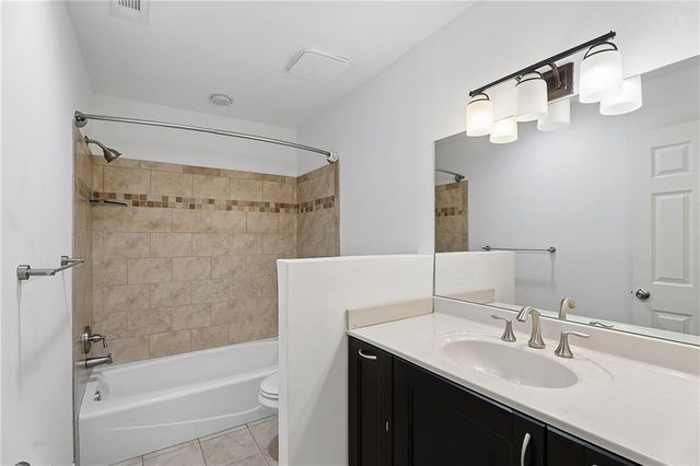 1827 Rockridge Place NE, Atlanta, GA 30324