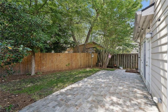 1827 Rockridge Place NE, Atlanta, GA 30324