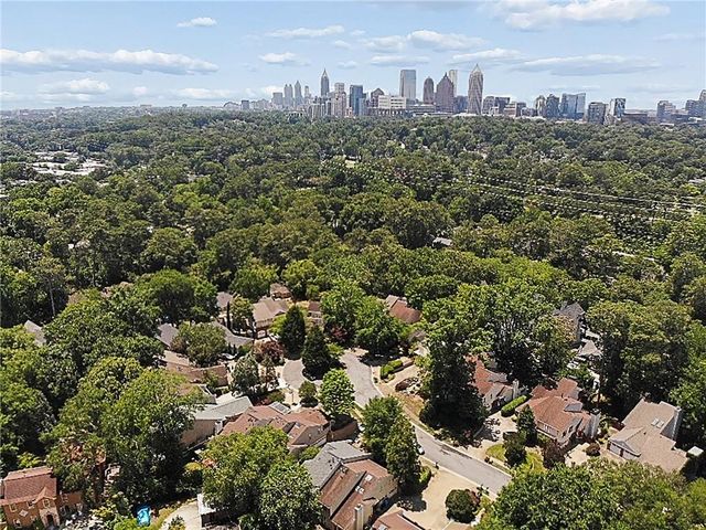 1827 Rockridge Place NE, Atlanta, GA 30324