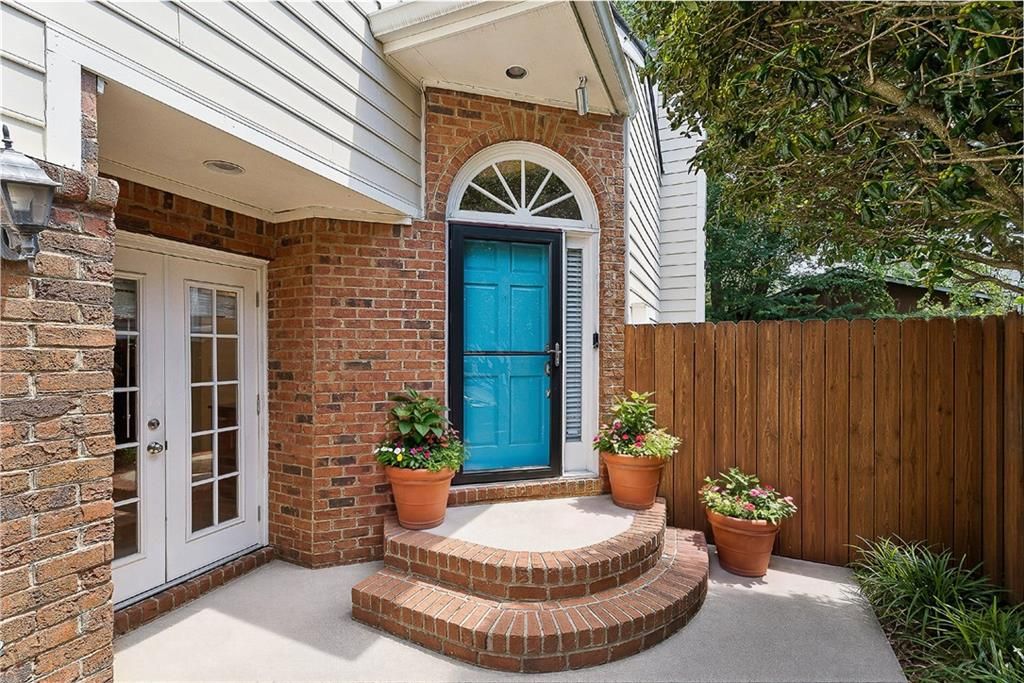 1827 Rockridge Place NE, Atlanta, GA 30324