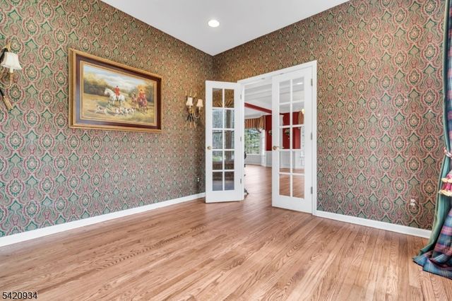 17 Bedford Dr, Bernards Twp., NJ 07920