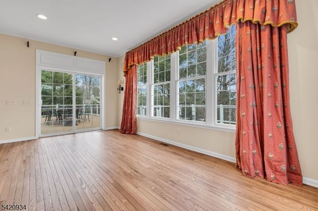 17 Bedford Dr, Bernards Twp., NJ 07920