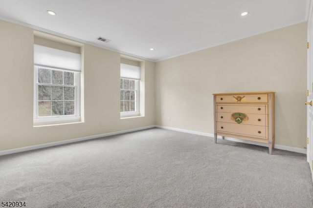 17 Bedford Dr, Bernards Twp., NJ 07920