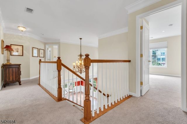 17 Bedford Dr, Bernards Twp., NJ 07920