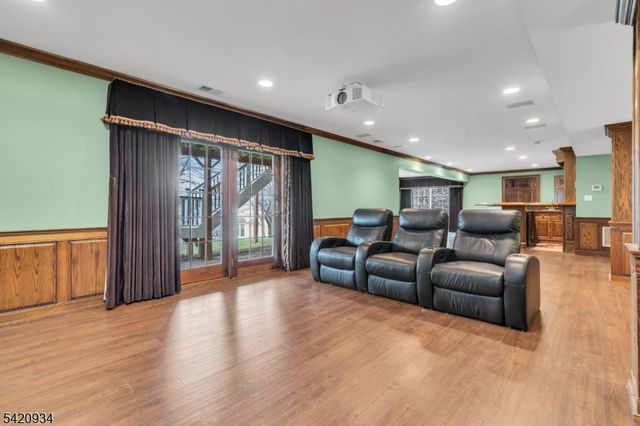 17 Bedford Dr, Bernards Twp., NJ 07920