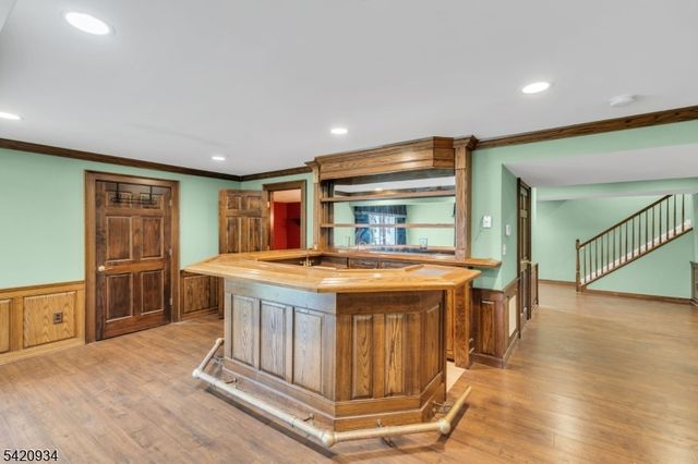17 Bedford Dr, Bernards Twp., NJ 07920