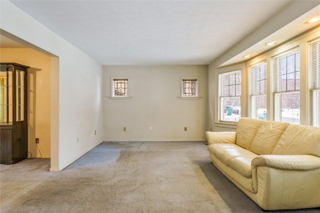 67 Harwick Road, Irondequoit, NY 14609