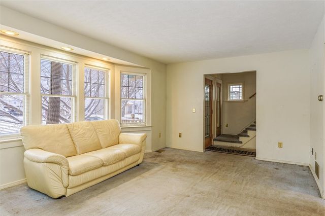 67 Harwick Road, Irondequoit, NY 14609