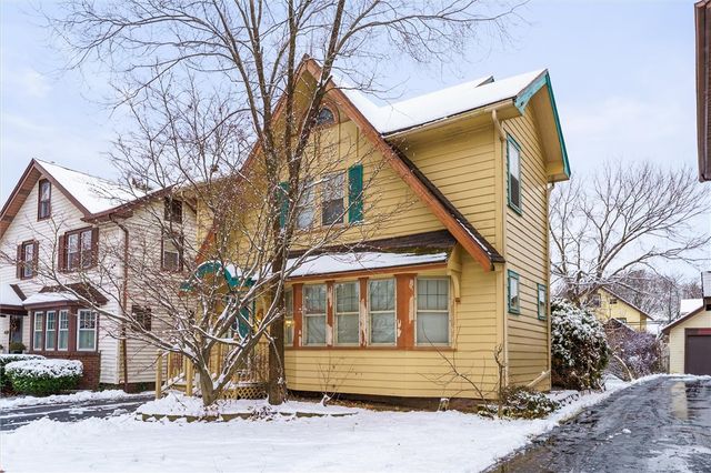 67 Harwick Road, Irondequoit, NY 14609